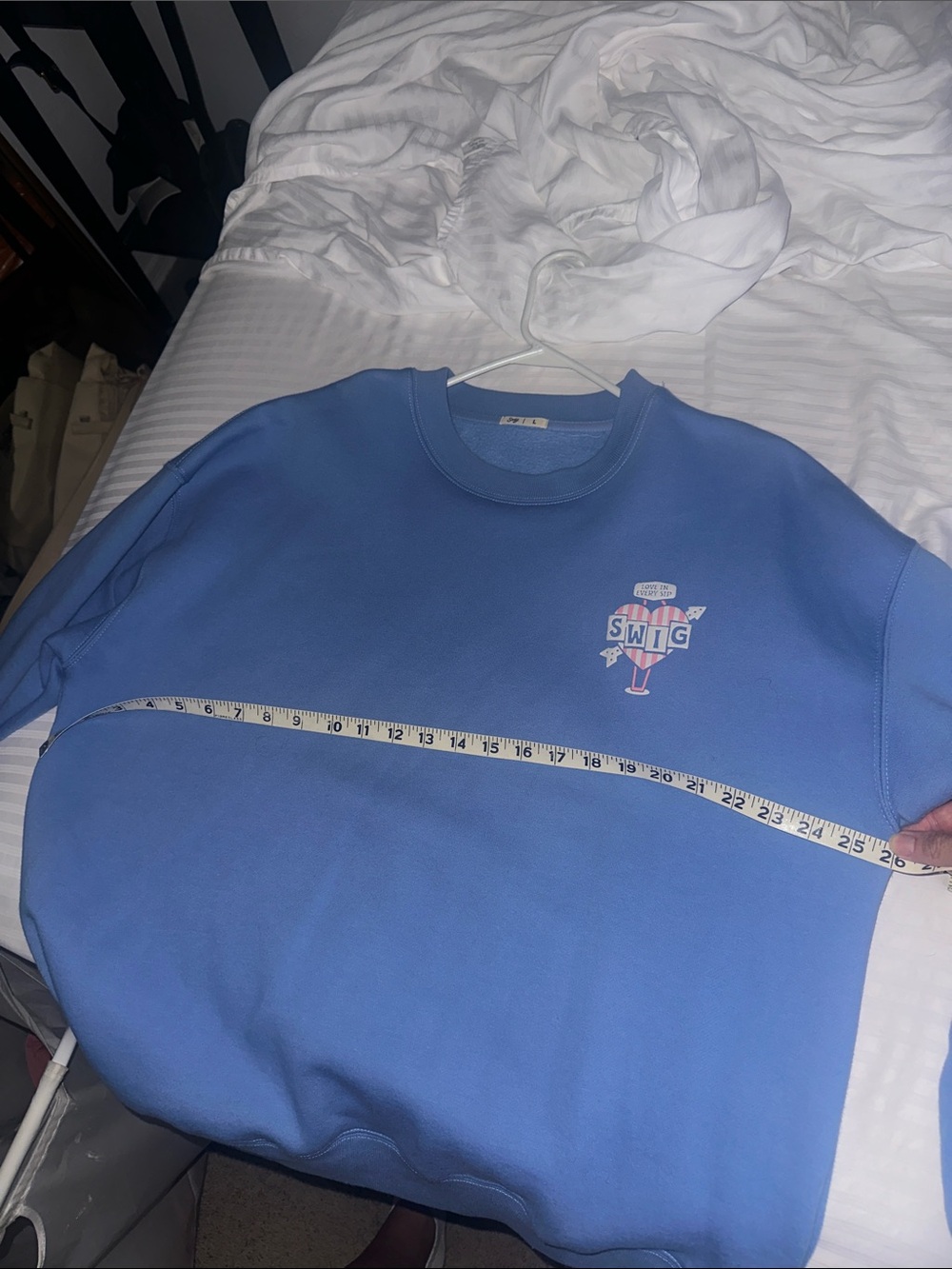 Swig women’s crewneck sz largeBlue Graphic Sweatshirt - The Sweetest Sips Design - Picture 4 of 4